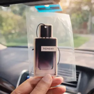 Yves Saint Laurent (YSL)